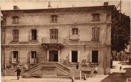 CPA St-JUSt-sur-LOIRE - Hotel De Ville - Hotel Des Postes Et (510204) - Saint Just Saint Rambert