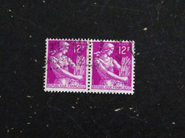 FRANCE YT 1116 OBLITERE PAIRE HORIZONTALE - MOISSONNEUSE - 1957-1959 Mietitrice