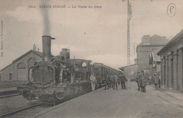 CPA - SELECTION  - VIEUX CONDE - La Visite Du Train - Vieux Conde