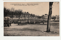 CPA - DOUAI Pendant L'occupation,  Revue Des Troupes Allemandes Place Du Barlet -   Non Circulée TBE - War 1914-18