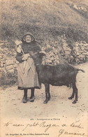 Divers Auvergne      63      Auvergnate  Filant La Quenouille  Et Sa Chèvre       (voir Scan) - Auvergne Types D'Auvergne