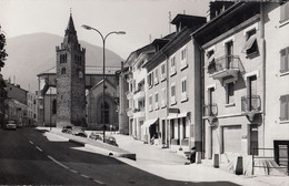 412 – Real 1950s B&W RPPC Photo – Switzerland Suisse Valais – Orsières Église – Voitures Cars Animation - VG Condition - Orsières