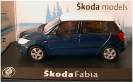 Sköda Fabia II - Bleu Métallisé - Abrex - Cararama (Oliex)