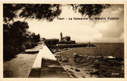 CPA AK TRANI La Cattedrale Dai Giardini Pubblici ITALY (531769) - Trani
