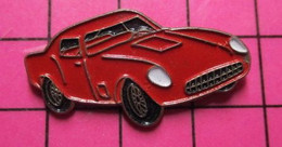 317 Pin's Pins / Beau Et Rare / THEME : AUTOMOBILES / PETITE FERRARI ROUGE ANNEES 60 - Ferrari