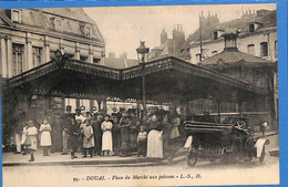 Delcampe - 59 - Nord -  Douai - Place Du Marche Aux Poissons    (N5141) - Douai