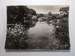 Le Vieux Pont Du Moulin Vert Entre CLEDEN-POHER Et LANDELEAU - Cléden-Cap-Sizun