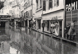 Mâcon Crue De La Saône 1981. Bas De La Place Aux Herbes. Historique Des Crues : 1709, 1739, 1750 - Inondations