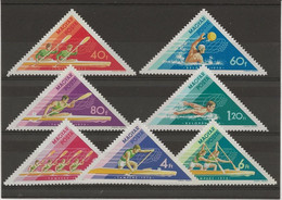 HONGRIE - SERIE SPORTS NAUTIQUES   N° 2346 A 2352- NEUF INFIME CHARNIERE - ANNEE 1973 - Unused Stamps