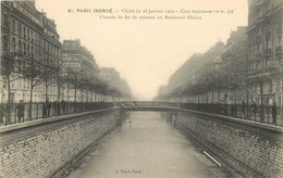 PARIS INONDE 28 JANVIER 1910 CHEMIN DE FER DE CEINTURE AU BOULEVARD PEREIRE - De Overstroming Van 1910