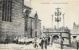 Plougastel Le Calvaire Et La Procession - Plougastel-Daoulas