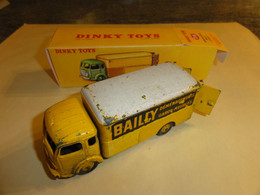 Dinky 33AN Simca Cargo Bailly + Boite - Dinky