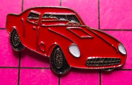 1320 Pin's Pins / Beau Et Rare / THEME : AUTOMOBILES / PETITE FERRARI ROUGE ANNEES 50/60 - Ferrari