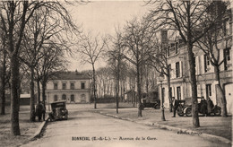 Bonneval * Avenue De La Gare * Automobile Voiture Ancienne - Bonneval