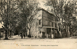 Valréas * Avenue Des Capucins * Bar Café - Valreas