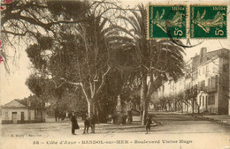 Bandol Sur Mer * Le Boulevard Victor Hugo * La Fontaine - Bandol