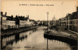 CPA DOUAI - Entrée Des Eaux - The Canal (512732) - Douai
