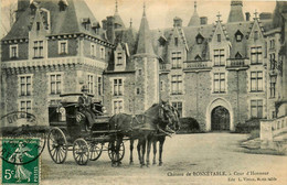 Bonnétable * La Cour D'honneur Du Château * Attelage Cocher - Bonnetable