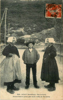 Auray * Environs * Jeunes Filles Et Jeune Gars De La Vallée De Tré Auray * Coiffe - Auray