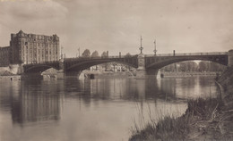 L'Ile Saint Denis : Le Pont De L'Ile Saint Denis - L'Ile Saint Denis