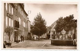 CPSM - MENS (Isère) - Le Petit Breuil Et Le Monument Aux Morts - Andere & Zonder Classificatie