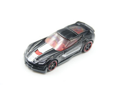 Hot Wheels Mattel Corvette C7 ZO6 Issued 2016, Scale 1/64 - Matchbox (Lesney)