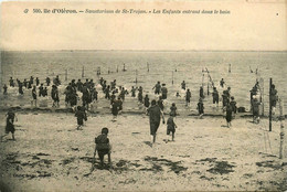 Ile D'oléron * St Trojan * Le Sanatorium * Les Enfants Rentrant Dans Le Bain * Baigneurs - Ile D'Oléron