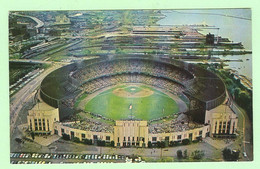 R1167 - CLEVELAND - Municipal Stadium From The Lake Erie Side - Cleveland