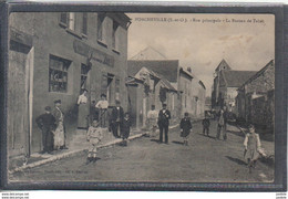 Carte Postale 78. Porcheville Epicerie-Tabac  Launay  Rue Principale Animée  Très Beau Plan - Porcheville