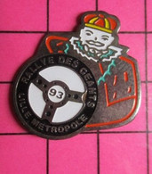 317 Pin's Pins / Beau Et Rare / THEME : SPORTS / AUTOMOBILE RALLYE DES GEANTS LILLE METROPOLE 1993 - Car Racing - F1