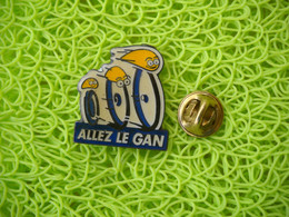 2035  PINS  Pin's  Allez Le GAN   Cyclisme  Vélo - Cycling