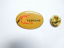 Beau Pin's Pins  , Moto Yamaha - Motos