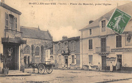 85-SAINT-GILLES-CROIX-DE-VIE-PLACE DU MARCHE , PRES L'EGLISE - Saint Gilles Croix De Vie