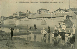 Soulac Sur Mer * Groupe D'enfants Dans La Baie * Cabines De Plage - Soulac-sur-Mer