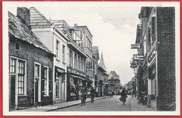 NL.- WINTERSWIJK, MISTERSTRAAT. F.H. Nijenhuis, Brillen Horloges. Uitgave Boekhandel G.J. Albrecht. - Winterswijk