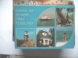 Nederland Holland Pays Bas Vlieland Met Vuurtoren En Kind In Zee - Vlieland