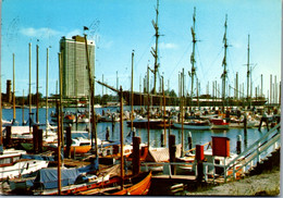 12911 - Deutschland - Ostseeheilbad Travemünde , Yachthafen Mit Passat , Schiff - Gelaufen 1981 - Lübeck-Travemuende