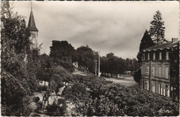 CPA DUN-le-PALESTEL Le Sqaure (1143683) - Dun Le Palestel