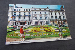 THE FLORAL CLOCK - Great Yarmouth