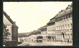 AK Zöblitz /Erzgeb., Blick In Die Hauptverkehrsstrasse Mit Geschäften - Zoeblitz