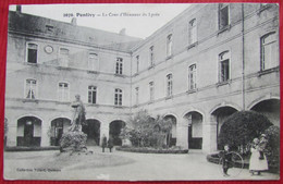 2676  PONTIVY  -  La Cour D'Honneur Du Lycée  -  Morbihan  -  56 - Pontivy