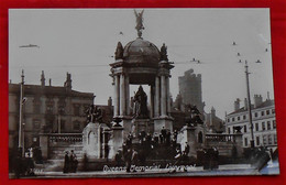 Real Photo Card - Valentine's Serie / Liverpool, Queens Memorial - Liverpool