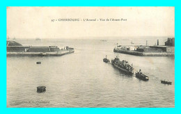 A865 / 229 50 - CHERBOURG Arsenal Vue De L'Avant Port ( Bateau ) - Cherbourg