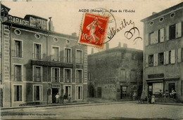 Agde * La Place De L'évêché * Grand Hôtel De La Poste * Débit De Tabac Tabacs * Buvette Café FABRE - Agde