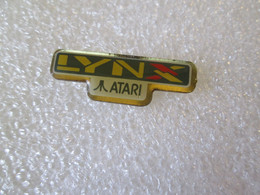 PIN'S     ATARI    LYNX - Jeux