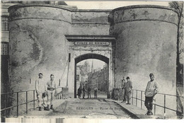 Delcampe - 59  Bergues   - La Porte De Bierne - Bergues