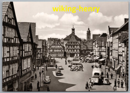 Eschwege - S/w Marktplatz Mit Altem Rathaus 1   Mit VW Käfer Brezel T1 Bus Opel Rekord Olympia Mercedes Ponton - Eschwege