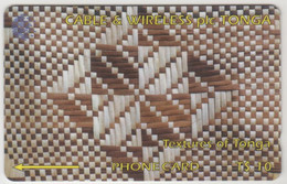 TONGA - Textures Of Tonga White & Brown, 10 T$, CN:2CTGB , Normal Zero: "0", Tirage 10.000, Used - Tonga