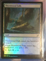 Magic The Gathering IKORIA FOIL THORNWOOD FALLS NEW MTG Sleeve Toploader - Sonstige & Ohne Zuordnung