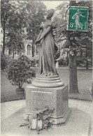 59  Douai  -   Statue De    Marceline  Desbordes- Valmore - Douai